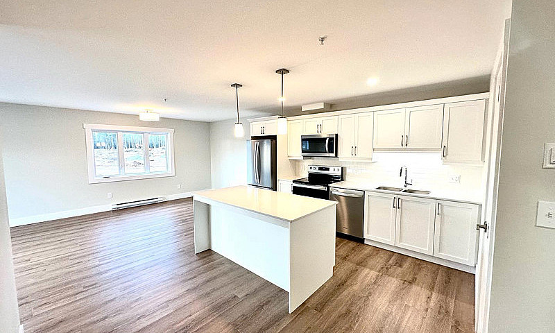 *Brand New* Modern 1...