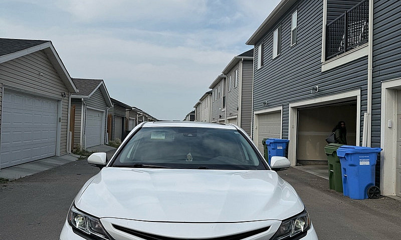 Camry Hybrid 2020...