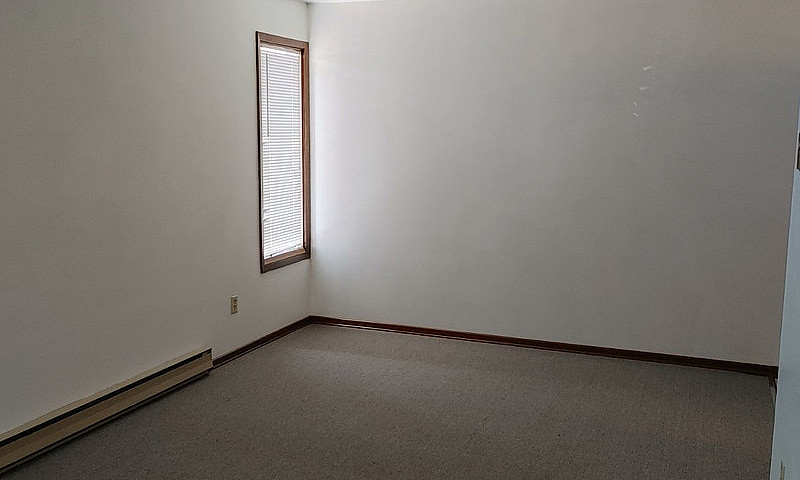 Spacious 1 Bedroom A...