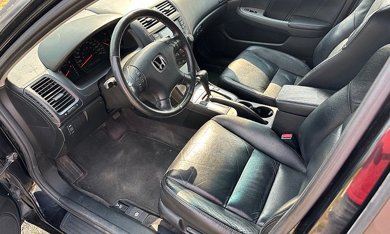 2005 Honda Accord...