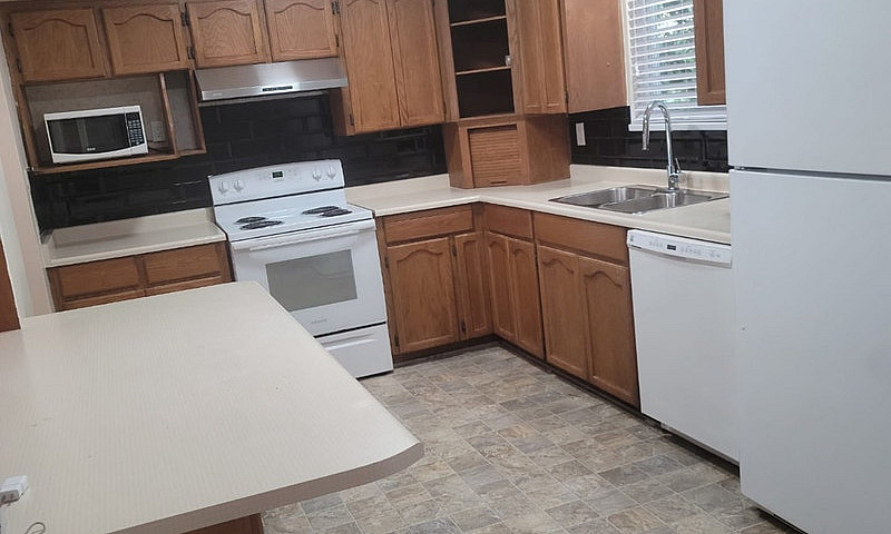 3 Bedroom 2 Bathroom...