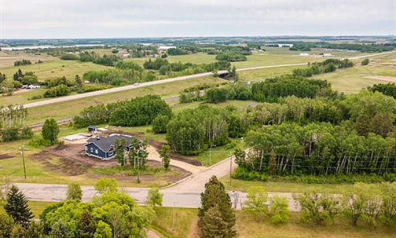 Fully Serviced Lot 8...