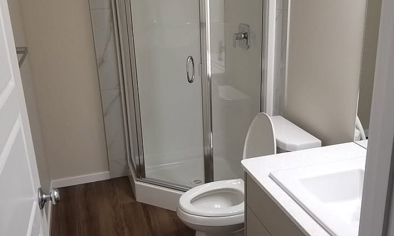 Cozy 2-Bedroom Basem...