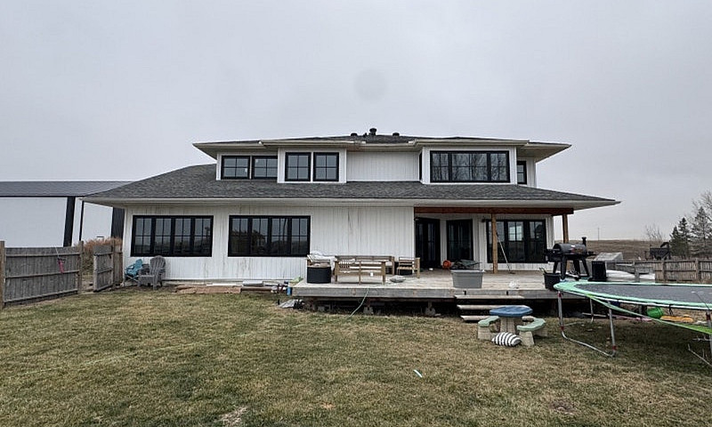 Large Farmhouseto Be...