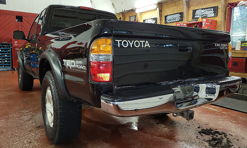2003 Toyota Tacoma T...
