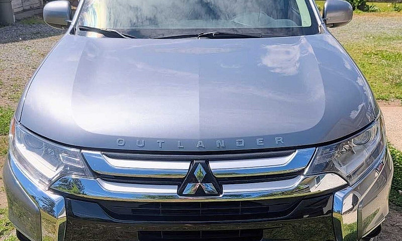 Mitsubishi Outlander...