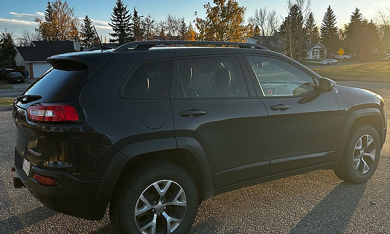 2016 Jeep Cherokee T...
