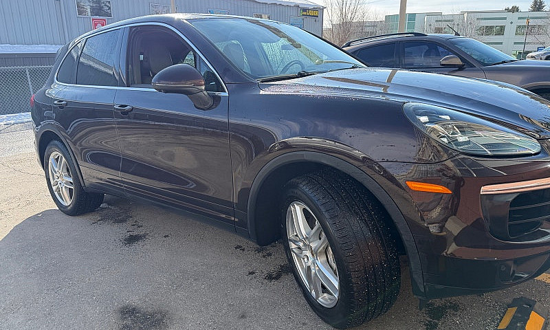 2015 Porsche Cayenne...
