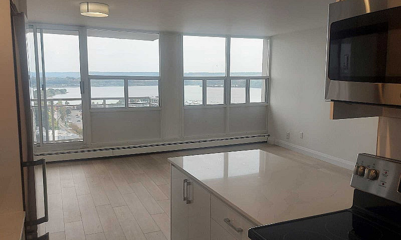 Waterfront 2Bdrm Apa...