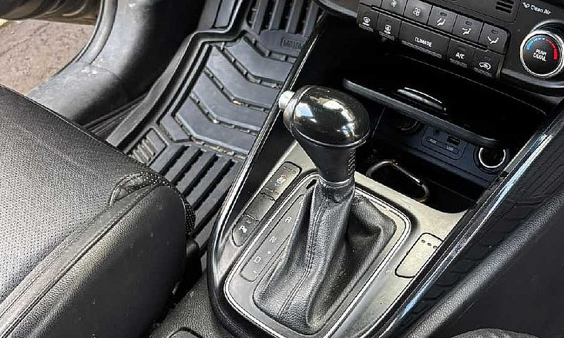 2015 Kia Rio...