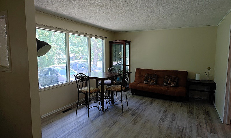 5 Bedroom + Den With...