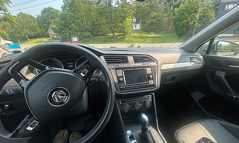 2020 Volkswagen Tigu...