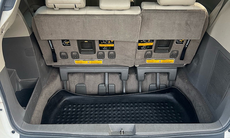 2014 Toyota Sienna X...