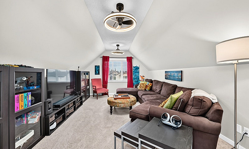 Extremely Rare 4 Bed...