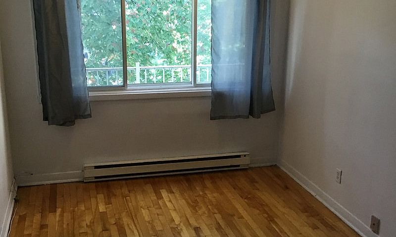 5 Et Demi, Montréal,...