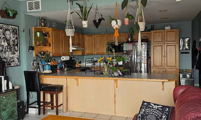 Condo In Inglewood F...
