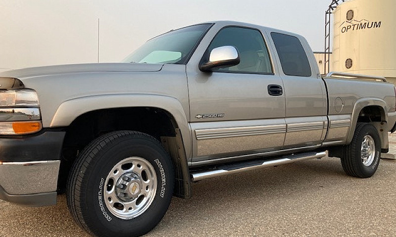 2001 Chevrolet Silve...