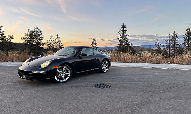 2005 Porsche 911 - 6...