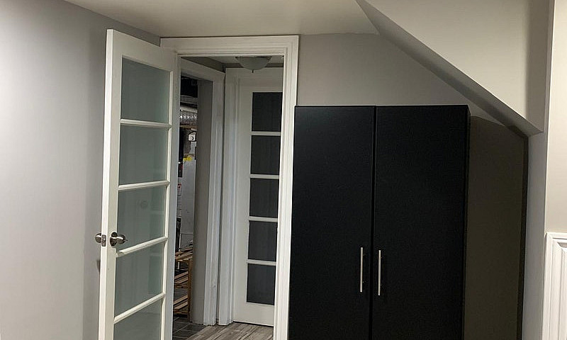 2 Beds 1 Bath - Hous...