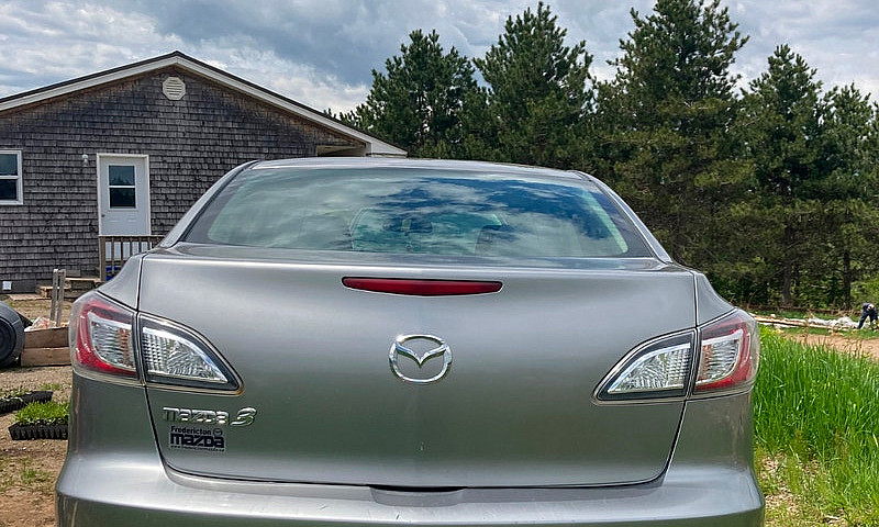 2010 Mazda 3 Sedan...