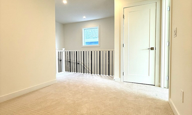 Stately New 3+ Bdrm ...