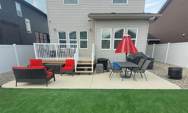 House For Sale (Kens...