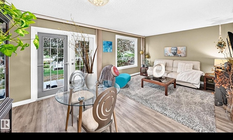 New Listing In Ottew...