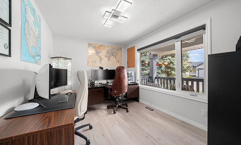 Gorgeous Renovated A...