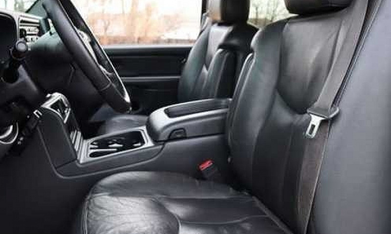 2004 Chevrolet Silve...