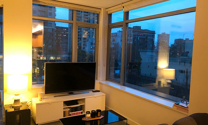 Downtown Condo For S...