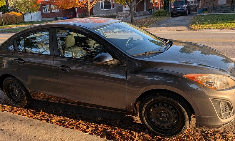2011 Mazda3...
