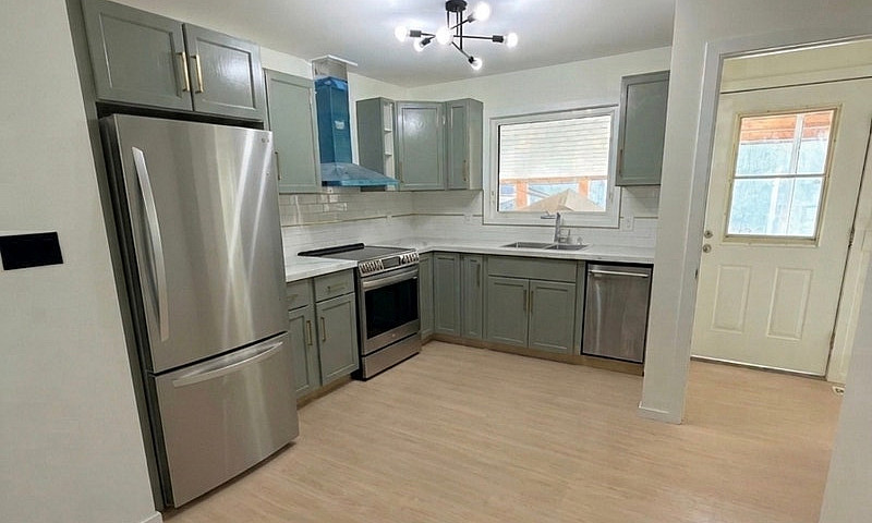 4 Bedroom 2 Bathroom...