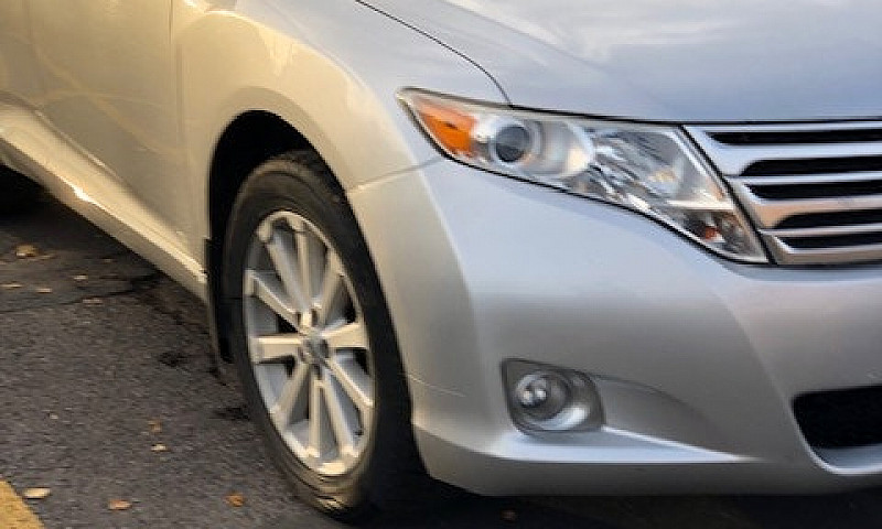 Toyota Venza  2011  ...