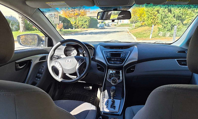 Elantra Gl...