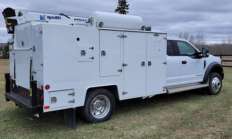 Ford F550 Super Duty...
