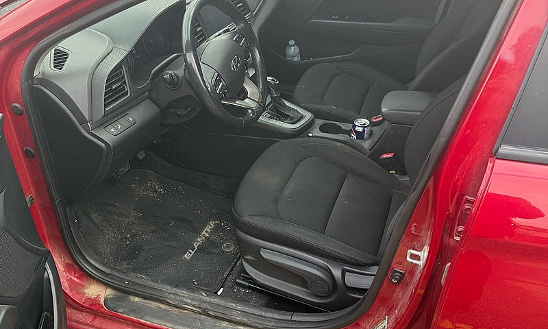 2017 Hyundai Elantra...