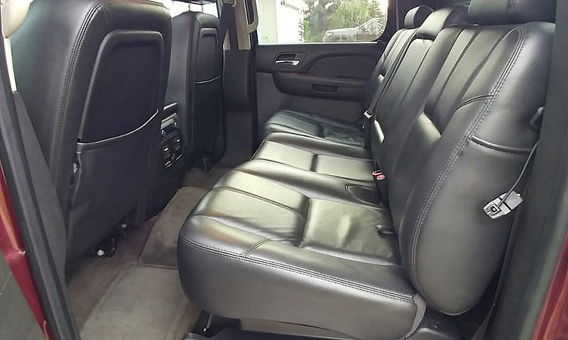 2008 Chevy Avalanche...