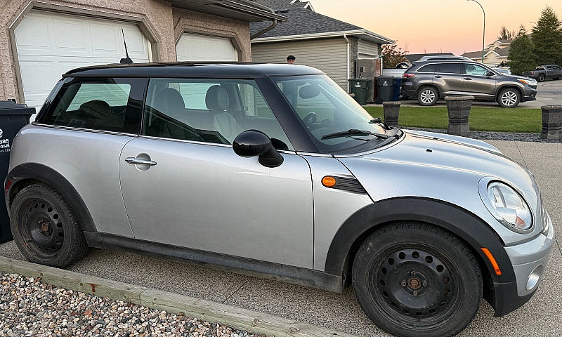 Mini Cooper...