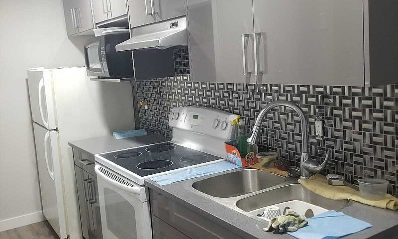 Two Bedrooms For Ren...