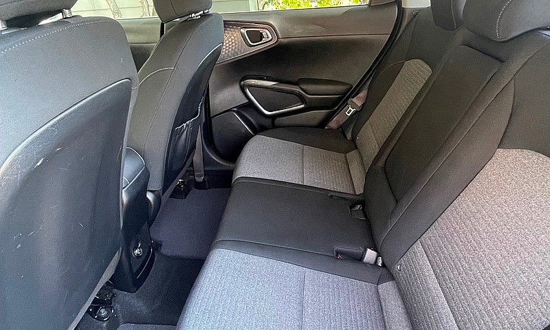 2022 Kia Soul Ex + W...