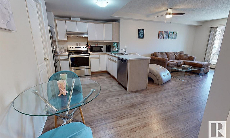 Fully Renovated Exec...