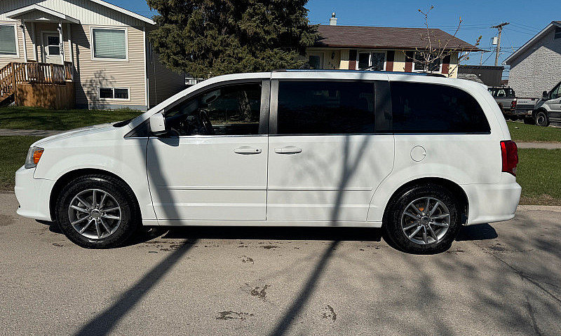 2015 Dodge Grand Car...