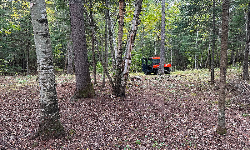 292 Acres, 5Km Water...