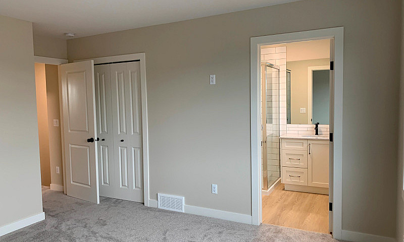 Brand-New Townhouse ...