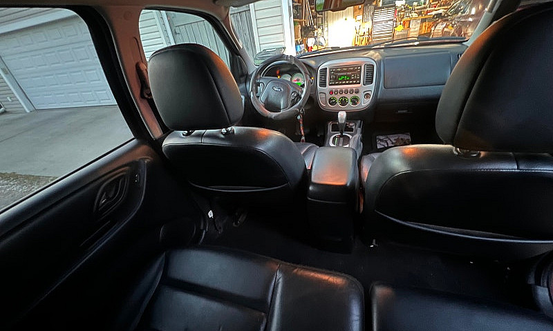 Ford Escape 2006...