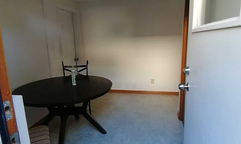 Furnished Studio All...