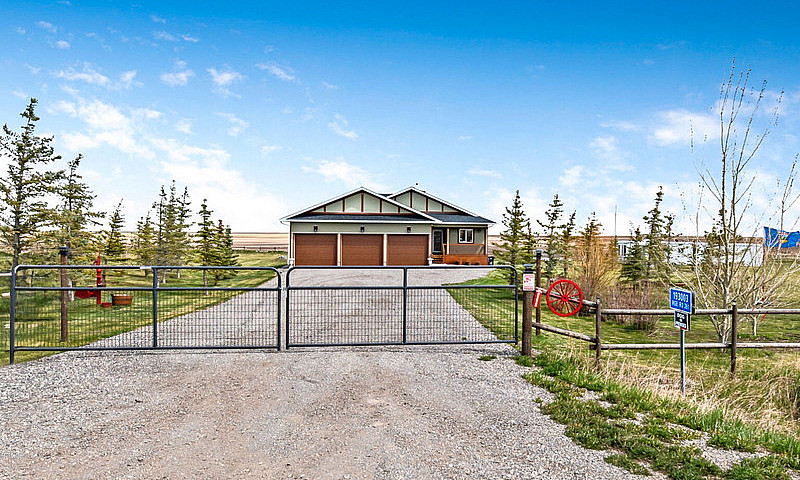 3 Bed, 3.5 Bath 1643...