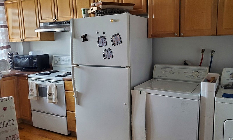 Clean 4 1/2 For Rent...