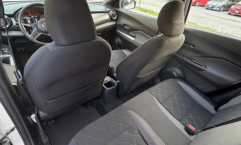 2018 Nissan Kicks Sv...