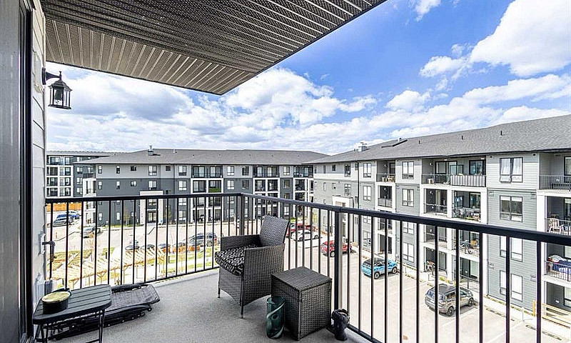 Legacy Encore Condo...